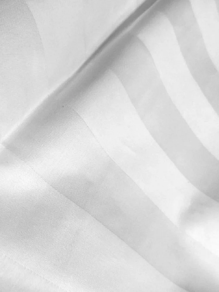 Простыня Страйп-сатин &quotВелес&quot 100%-хлопок белая высокой плотности текстиль для