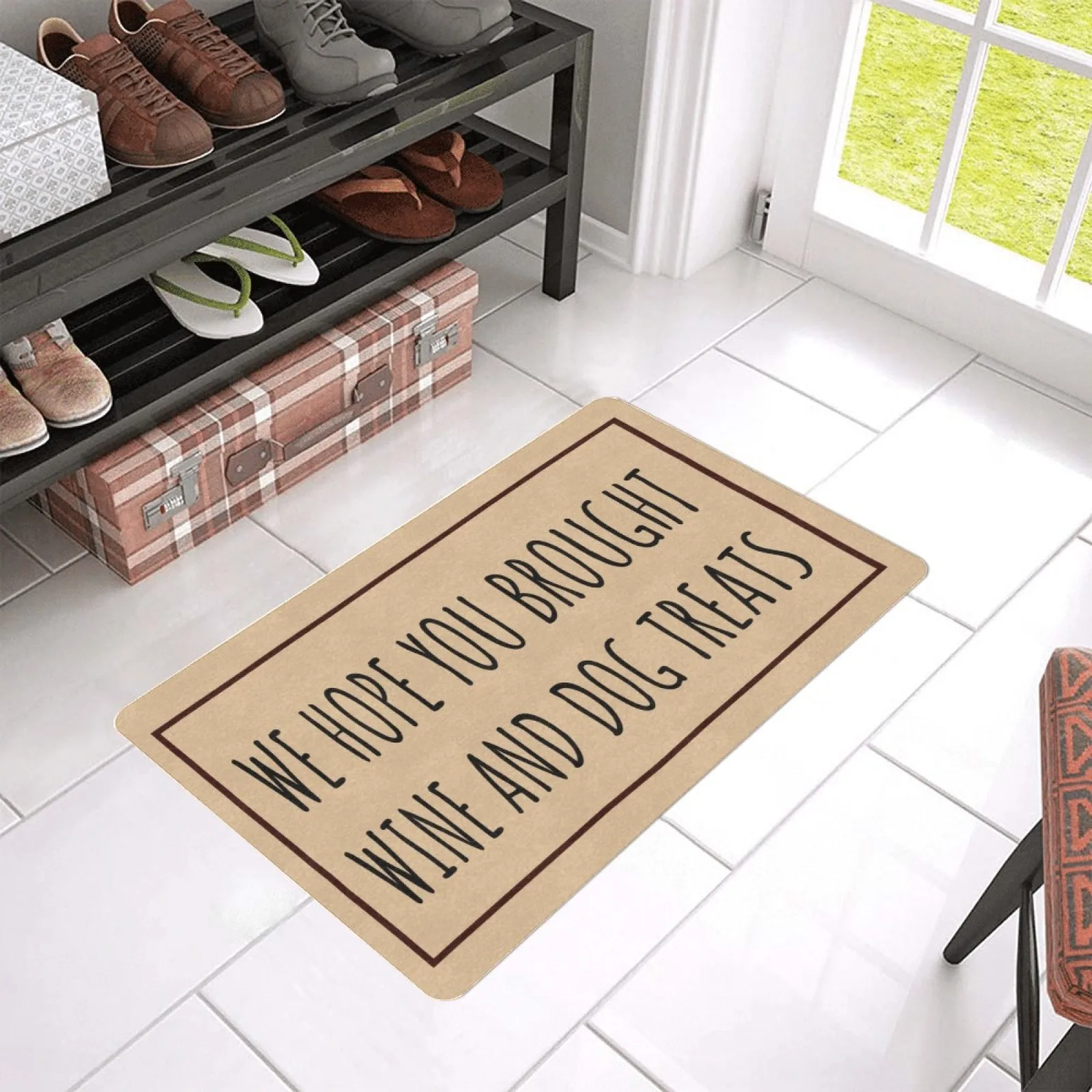 Мы надеемся что вы доставили вино и собак-приходите сюда если у вас есть