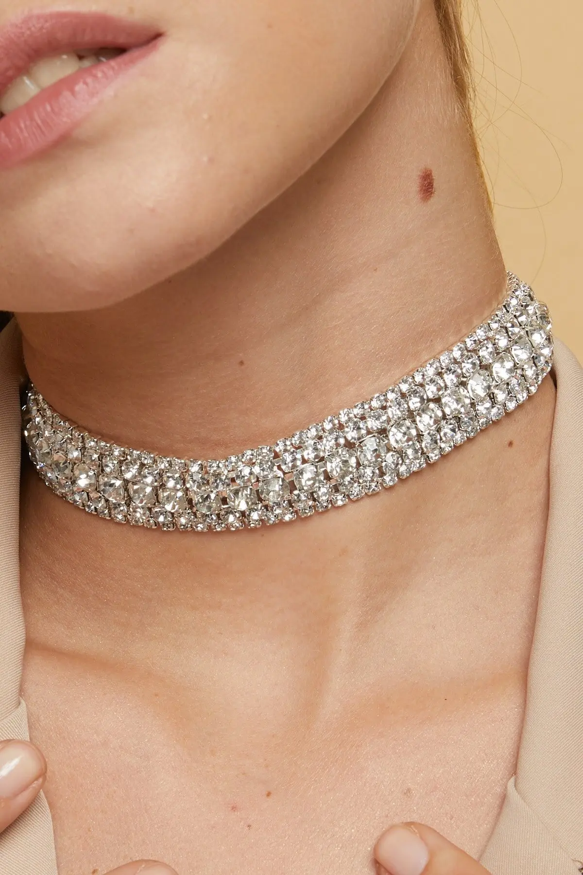 

Rhinestone Necklace For Women Wedding Accessories Prom Crystal Zircon Silver Color Jewelry Noble Gorgeous Necklace Collar Choker