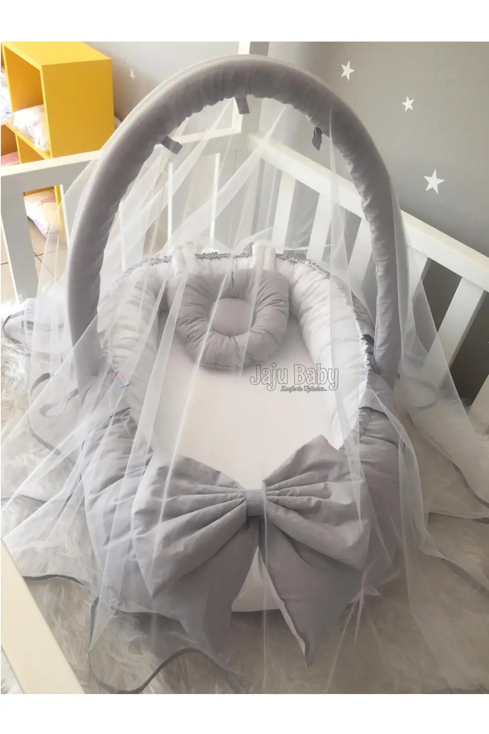 Jaju Baby Handmade Gray and White Fabric Mosquito Net and Toy Apparatus Luxury Design Babynest Mother Side Portable Baby Bed