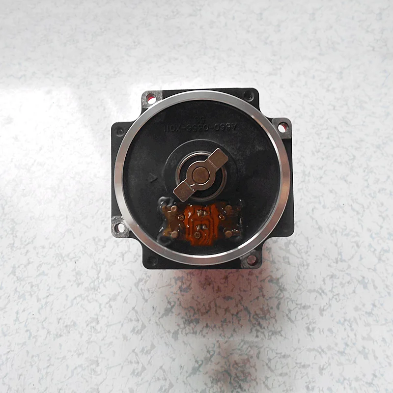 Серводвигатель переменного тока FANUC A860-0370-T001 для токарного станка с ЧПУ |