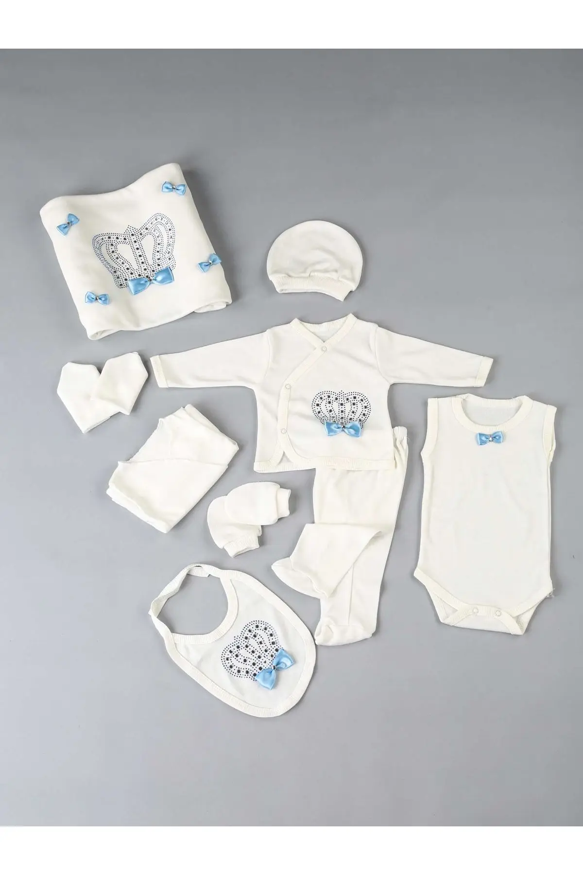 

Blue King Crowned Newborn Baby Boy 10 lu Hospital Output