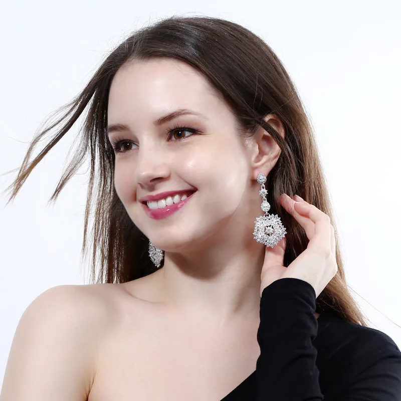 

European and American Fashion New Bride Long Korean Version Of High Quality Zircon Earrings