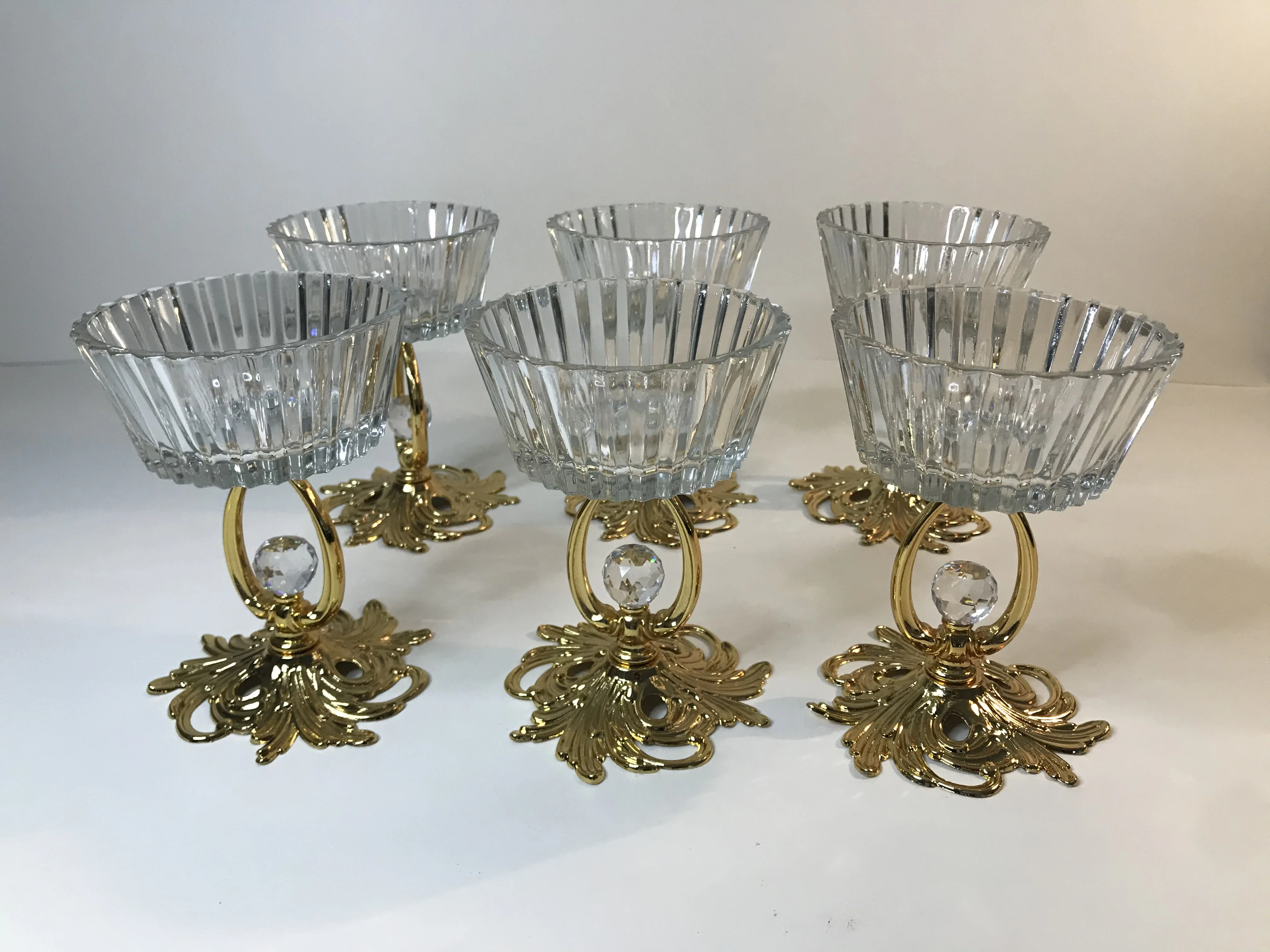 

6 Piece Glass Ice Cream Service Cups Bowl Gold Colour Dessert Cold Hot Food Dish Coctail Serve Decorative Kitchen Home