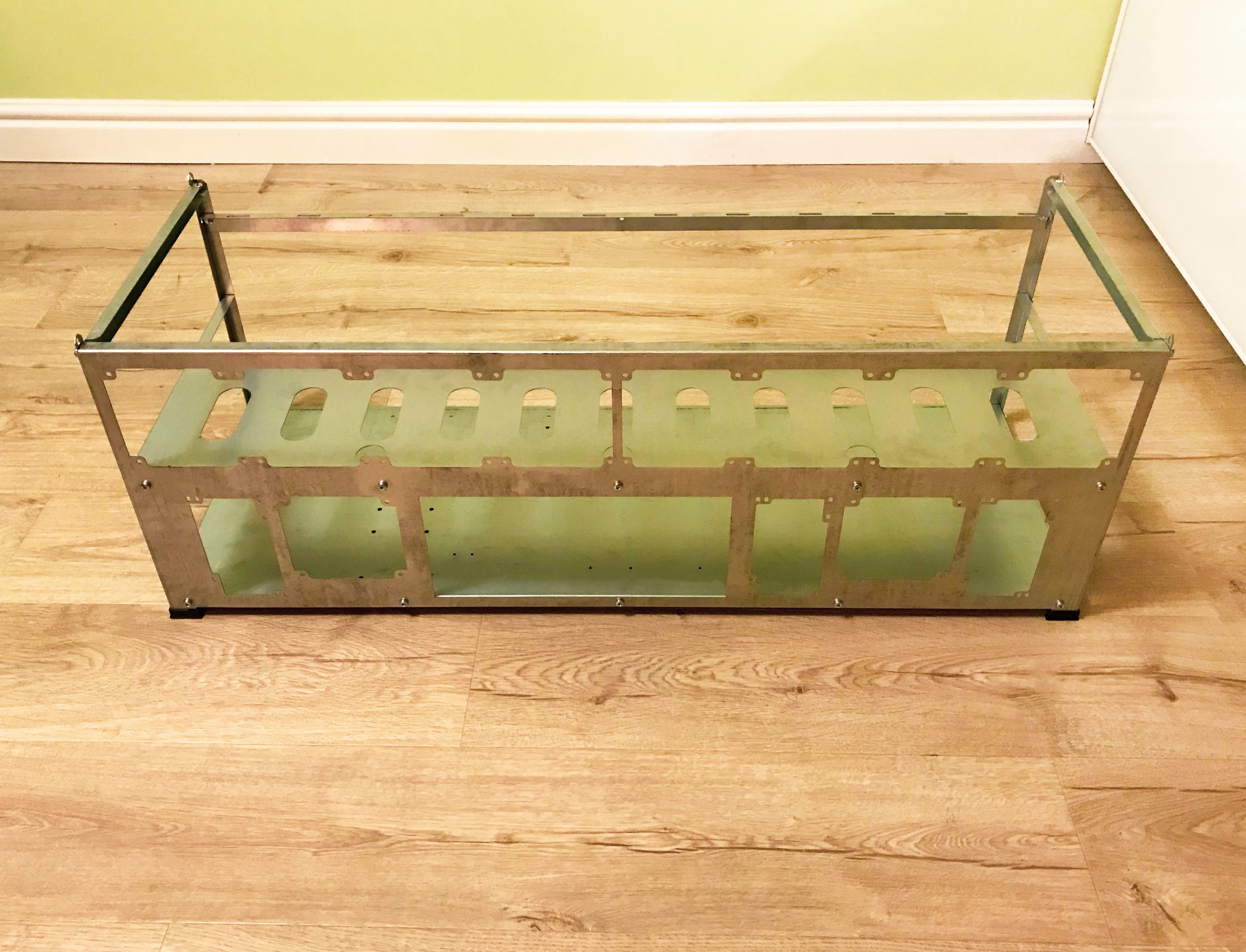 Каркас для майнинга 12 GPU карт (в 1 ряд) корпус стойка майнинг 3d рендер ферма BTC Ethereum