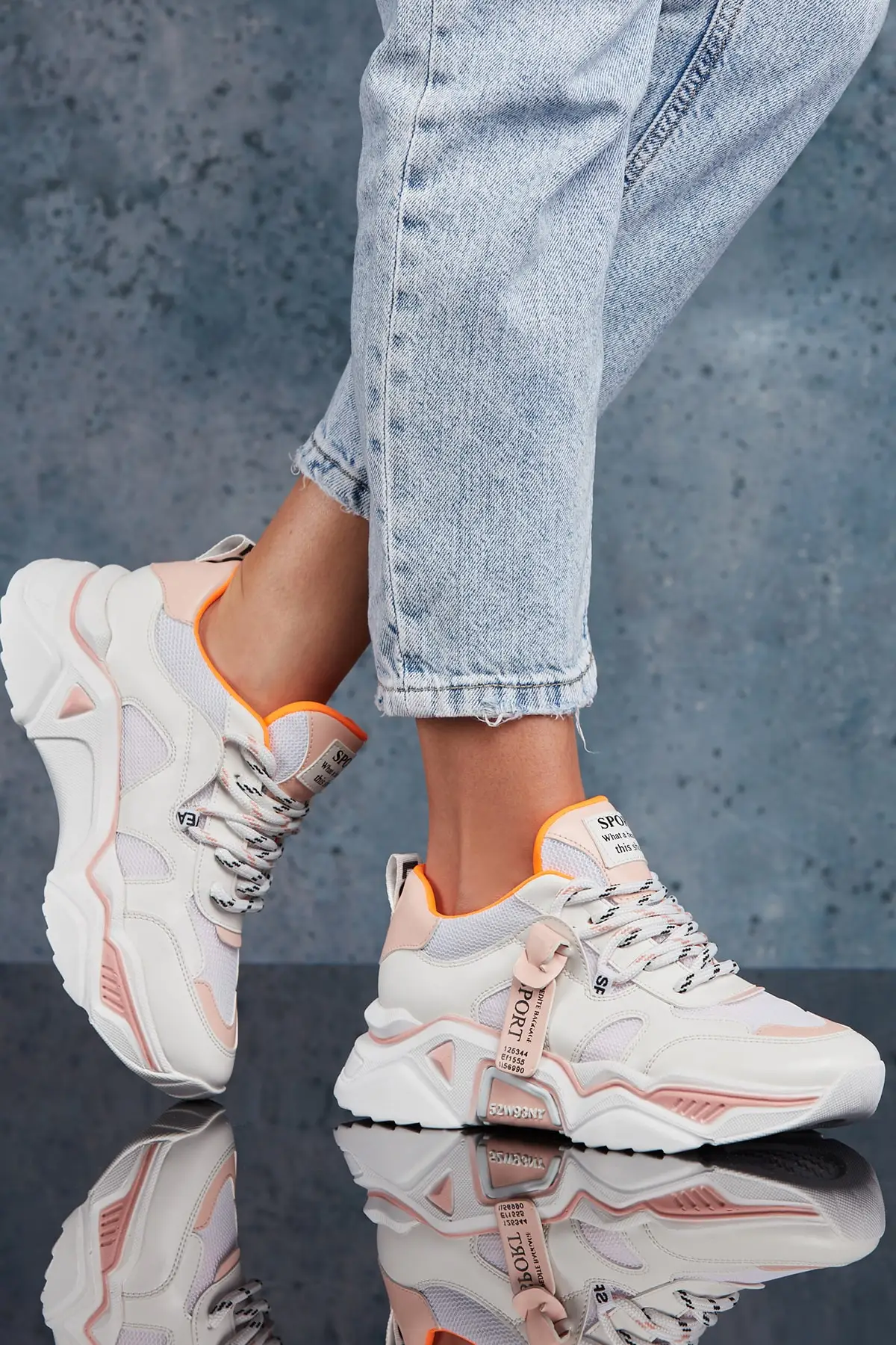 

Women Powder Sneaker sports feature soft outsole shoes Sneakers for woman practice shoes Modern soft sole shoes Sneakers women