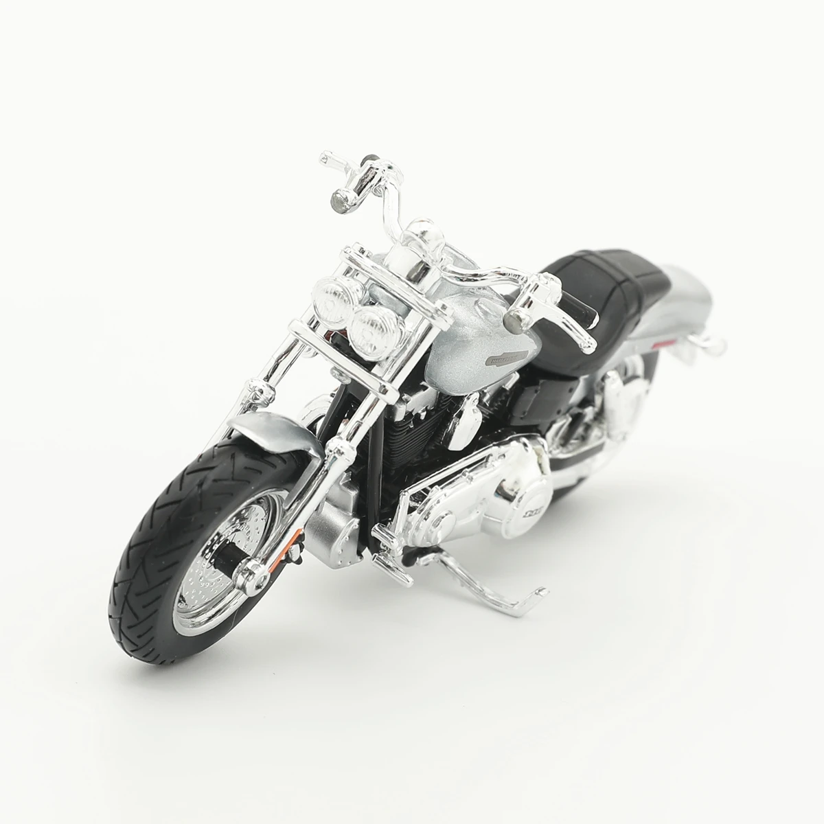 

Maisto 1:18 Harley 2009 FXDFSE CVO Fat Bob Alloy Motorcycle Diecast Bike Car Model Toy Collection Mini Moto Gift