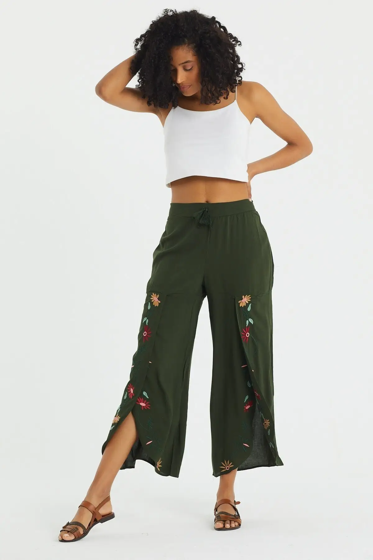 

Women Embroidered Baggy Woven Viscon Fabric