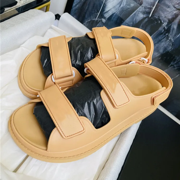 

Early Spring Holiday Series Luxury Designer Women's Classic Color Flat Bottomed Open Toe Sports Sandals Leisure Sandals 35-41