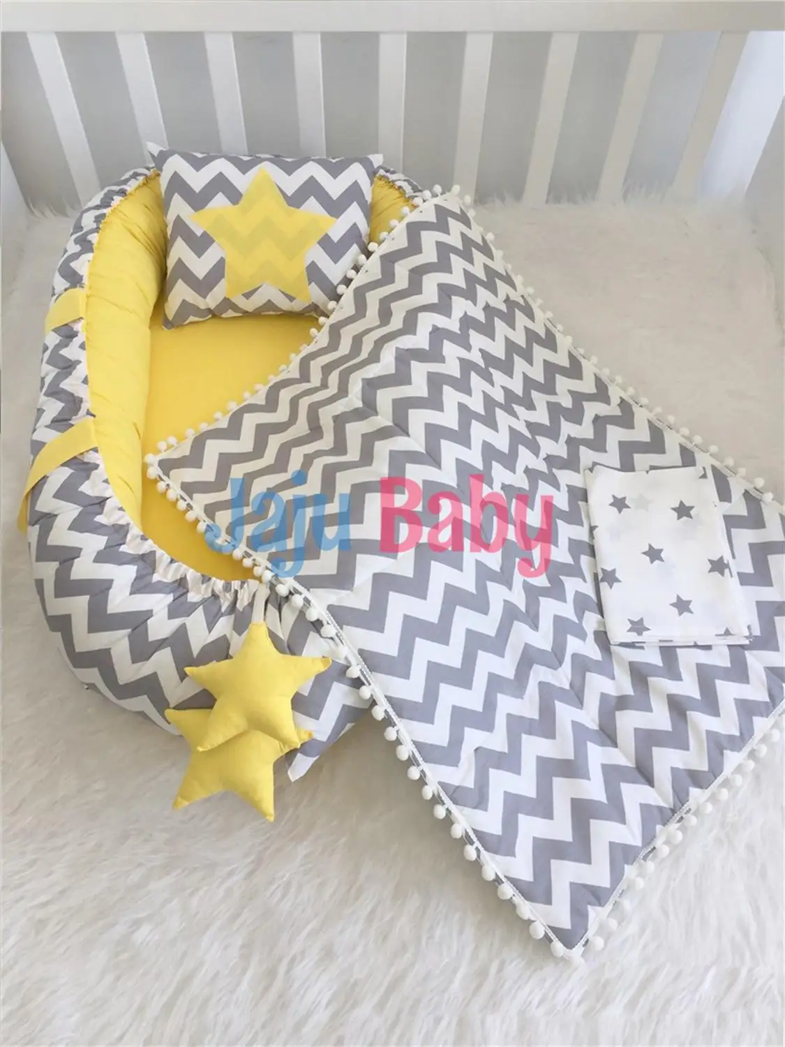 Jaju Baby Handmade Gray Zigzag and Yellow Design Orthopedic Luxury Babynest Set, Mother's Side, Pompom Blanket Portable Baby Bed