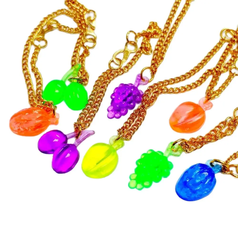 

Бесплатная доставка, 12-20 металлических лент, браслет с пластиковыми милыми фруктами для девочек, модные подарки для дня рождения, конфеты, п...