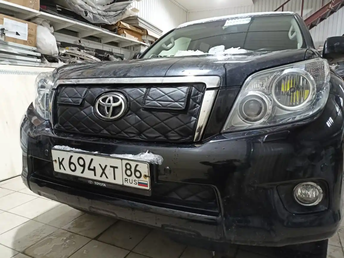Утеплитель радиатора для Toyota Land Cruiser Prado 2009 – 2013 150 Series Тойота Ленд Крузер Прадо