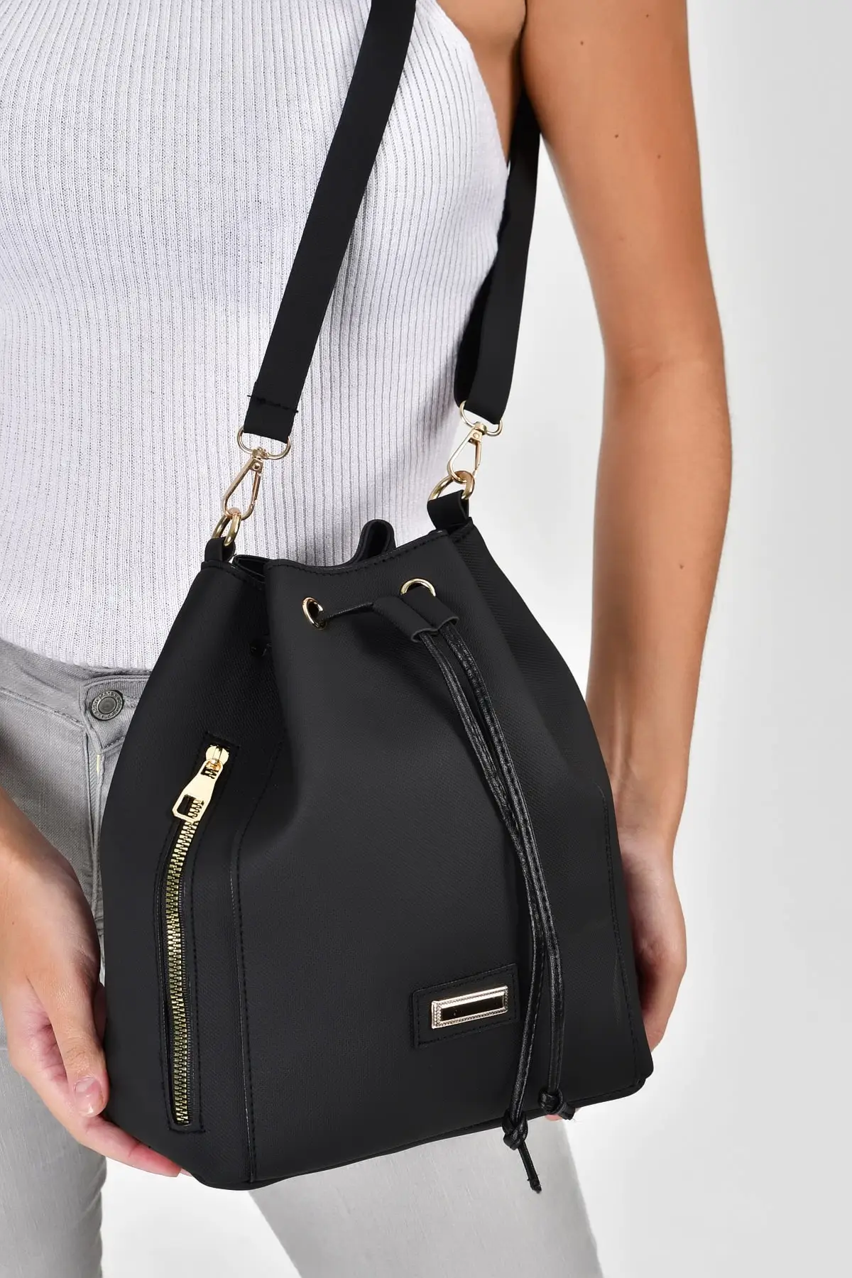 

Fashion 2022, Women Bag, Pleated Zipper Shoulder Bag