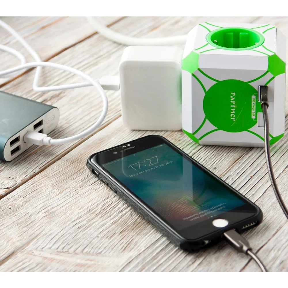Сетевое зарядное устройство Partner MiniCUBE USB 031770 с удлинителем | Электроника