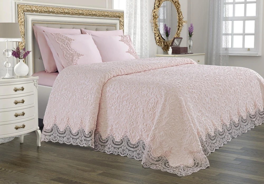 

New Season Special Edition French Lace Dowry Wonderful Blanket Set