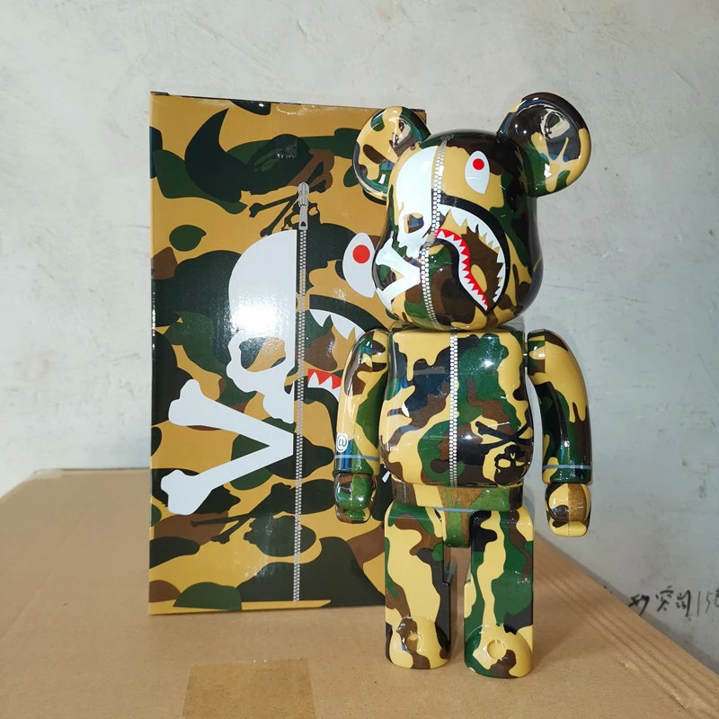 

Bearbrick 400 BAAPE skull, joint name, movable pop toy the Bearbrick 28cm Trendy Toys Collect toys