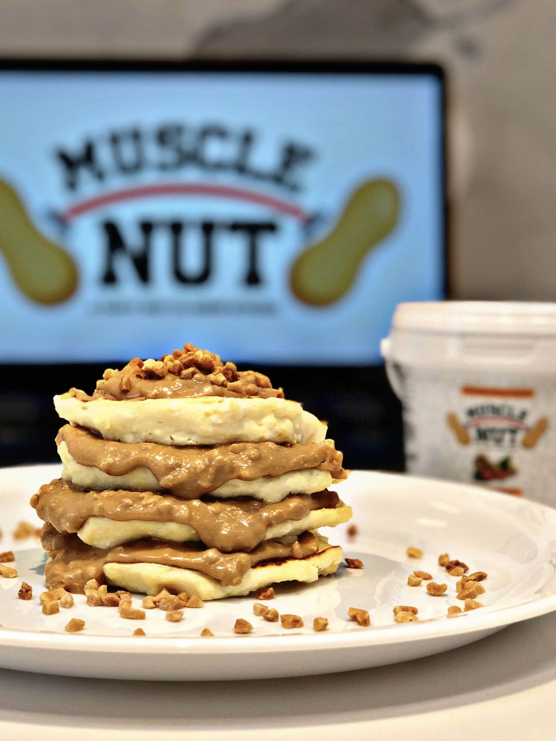 Арахисовая паста Muscle Nut хрустящая без сахара натуральная высокобелковая 1000 г |