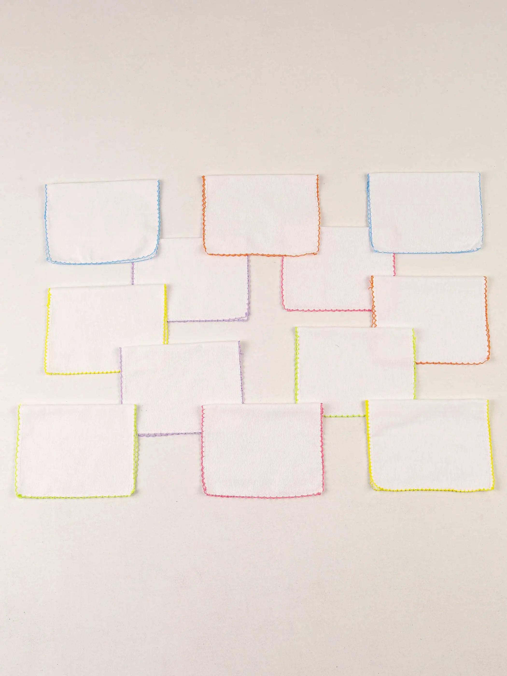 Белые детские влажные салфетки для новорожденных девочек мальчиков 12 шт.