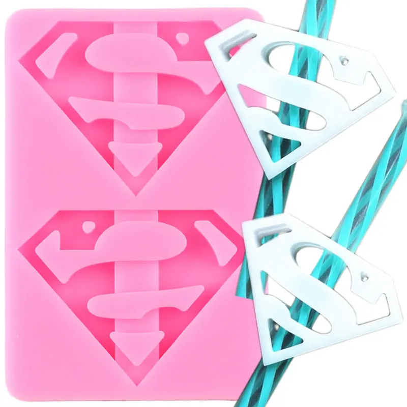 

Disney Superman Logo Straw Topper Silicone Mold Craft Keychains Epoxy Resin Molds Candy Chocolate Fondant Cake Decorating Tools