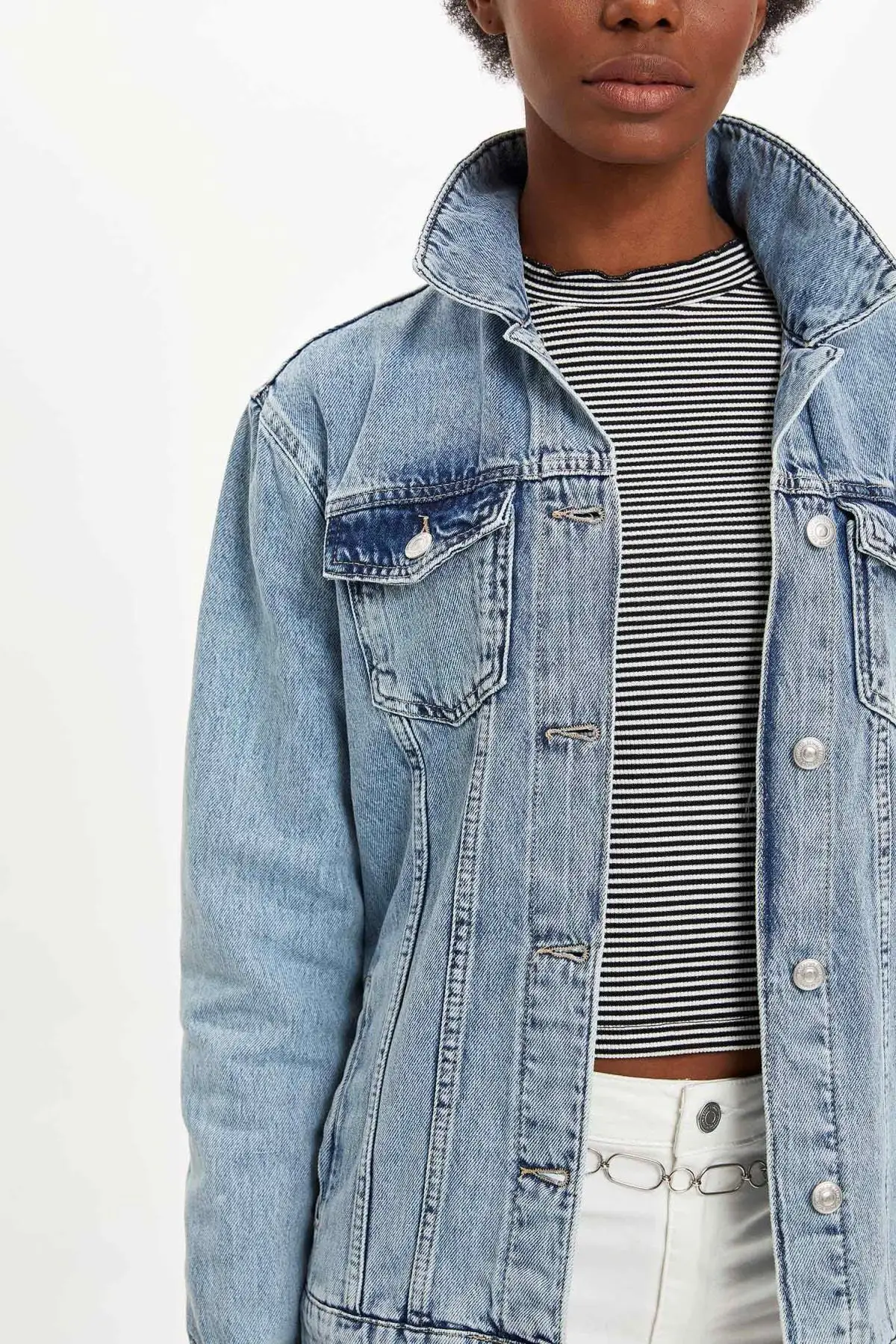 

2021 New Spring Autumn Women High-Quality Blue Printed Oversiz Jean Jackets Sleeve Zipper Slim V-Neck Basic Cardigan Motorcycl