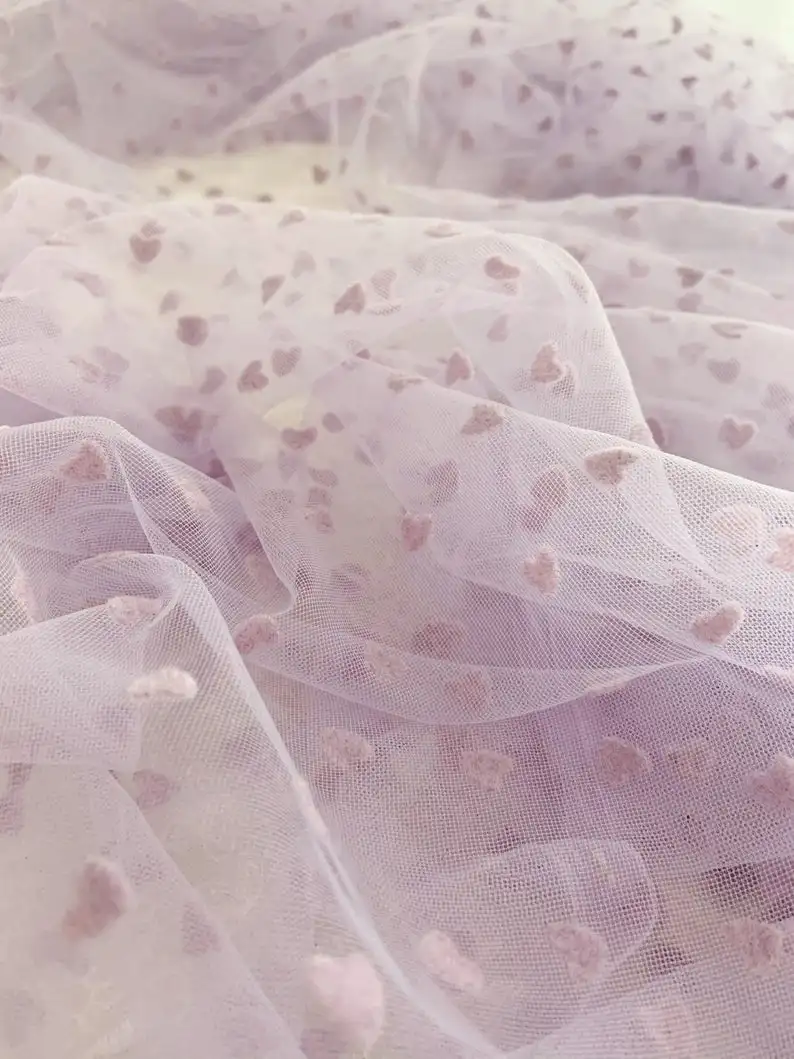 

Тюлевая кружевная ткань с бархатными сердечками, светло-фиолетовая, сетчатая ткань с бархатным горошком, 1 ярд