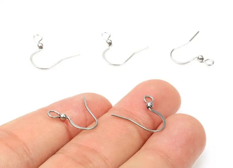

Brass Earring Hook 2.4 - Brass Earring Wires - Silver Tone Plated - Jewelry Supplies - 50Pcs/Lot - 17.23x15.95x2.31mm - PP2821