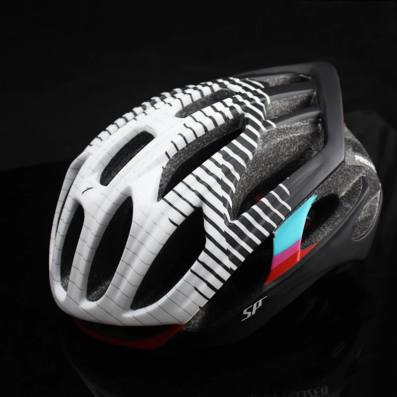 

Road Bike Helmet Ultralight Bicycle Helmets Men‘s and Women’s Mountain Bike Cycling Integrally-molded Helmet Cascos Ciclismo