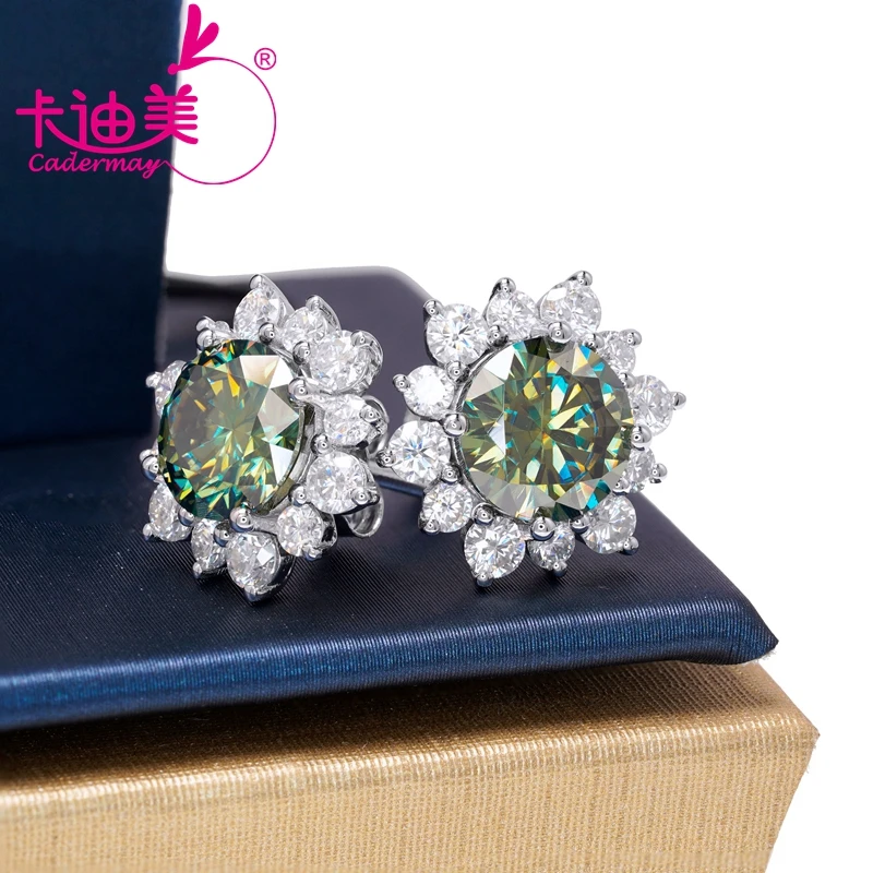 Женские серьги-гвоздики из серебра 925 пробы с муассанитом |