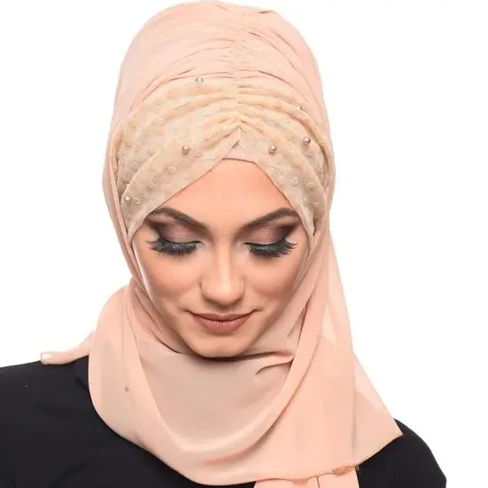 

Ротация современного Puantiyeli сзал-hijab femme musulman