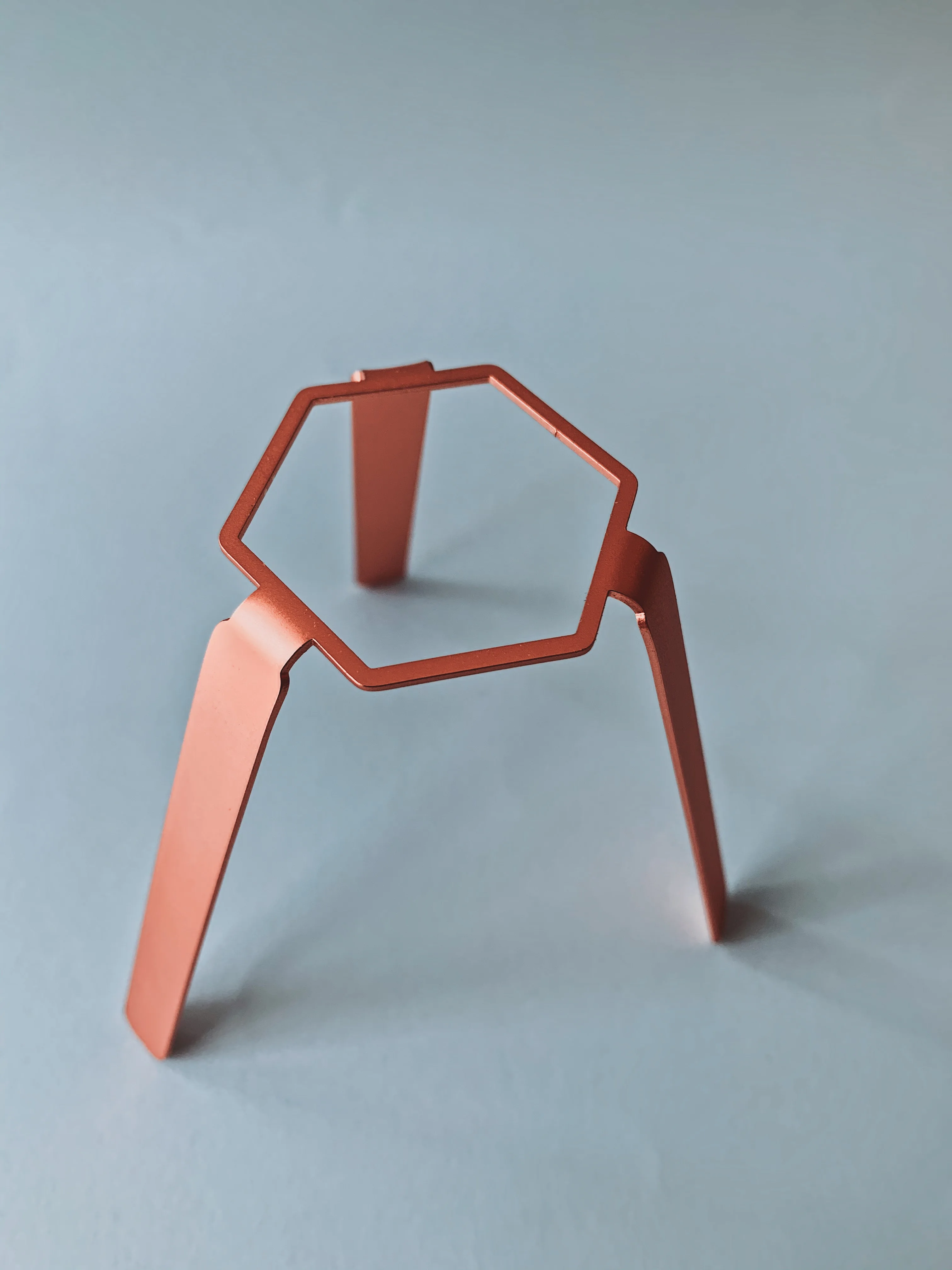 Airplant Abditha с декоративным держателем из розового металла ручной работы|Вазы| |