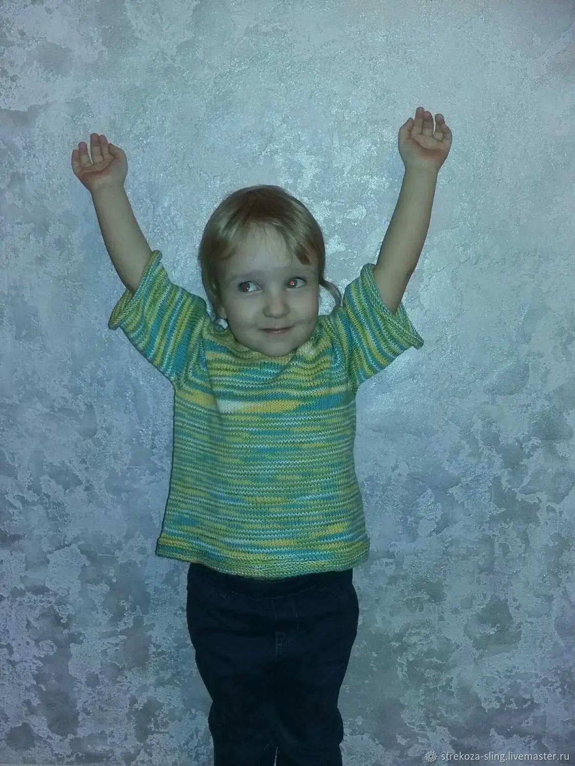 Вязаная футболка с капюшоном Голубая вязаная детская Hooded Knit T-shirt Light Blue Kids |