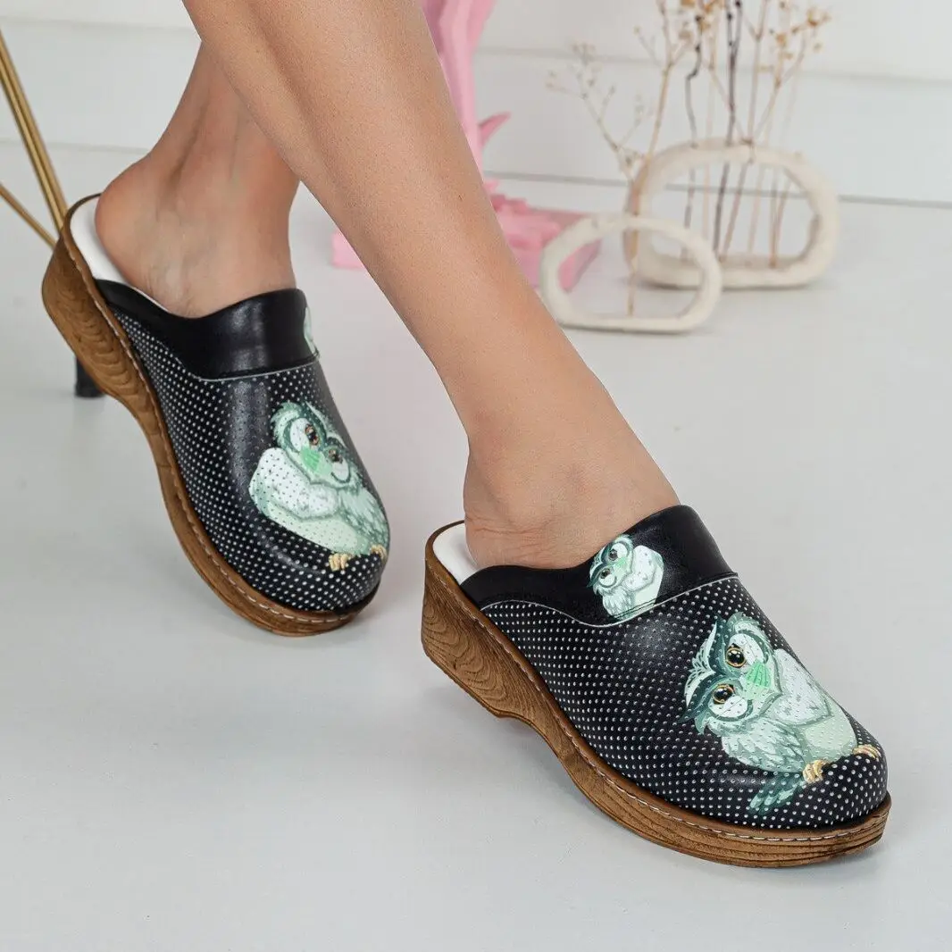 

2022 New Designer Comfort Women Slippers Fashion Flip Flops Heels Casual Sandals Shoes Quality Hot Soft Eva Non-Slip Slides
