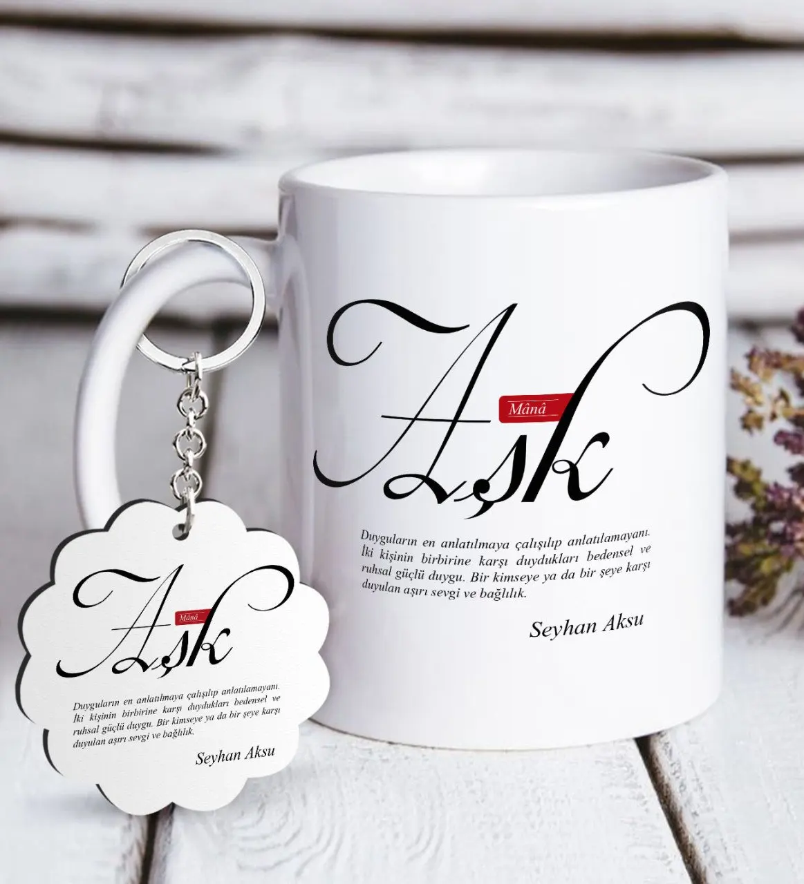 

Personalized Mânâ Love White Mug and Keychain Gift Set
