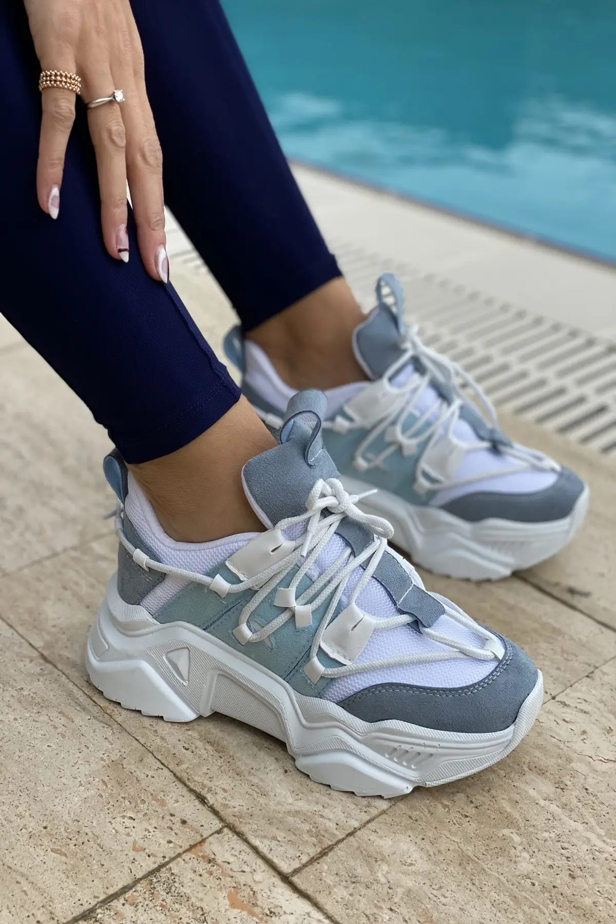 

Miyaka shoes breathable lightweight outdoor sports shoes casual couple Sneakers men running shoes for women sport shoes