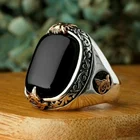 Мужское кольцо из серебра 925 пробы с черным ониксом