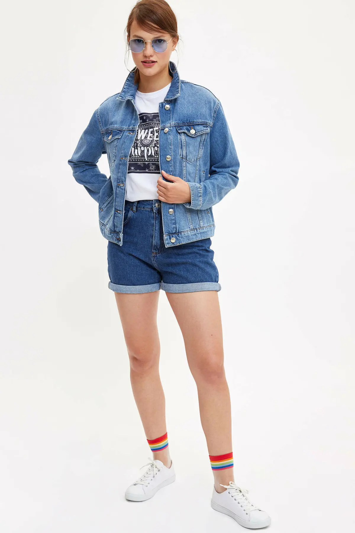 Женские джинсовые куртки DeFacto простые винтажные с дырками свободные Coat J4279AZ19AU на