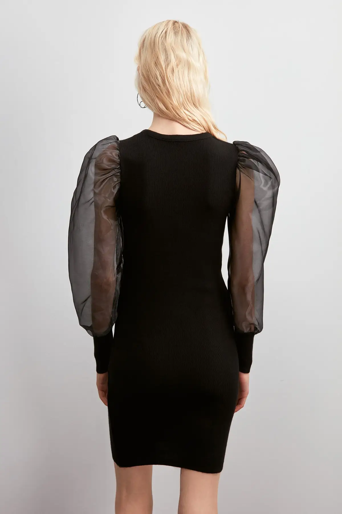 Трикотажное платье TWOAW20EL2239 с рукавами из органзы|Женские платья| |