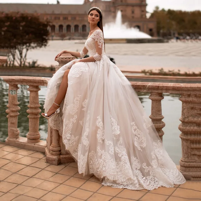 

Thinyfull New Arrival Wedding Dresses Sheer Scoop Neck A Line Bride Dresses Tulle Button Lace Appliques Vestidos de novia 2020