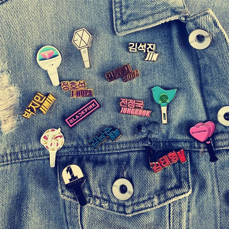 Metal Brooches Pin Bangtan Boys Broche Male SEVENTEEN TWICE GOT7 Lapel Pin BLACKPINK JIMIN JUNG KOOK V SUGA RM EXO Brooch YH368