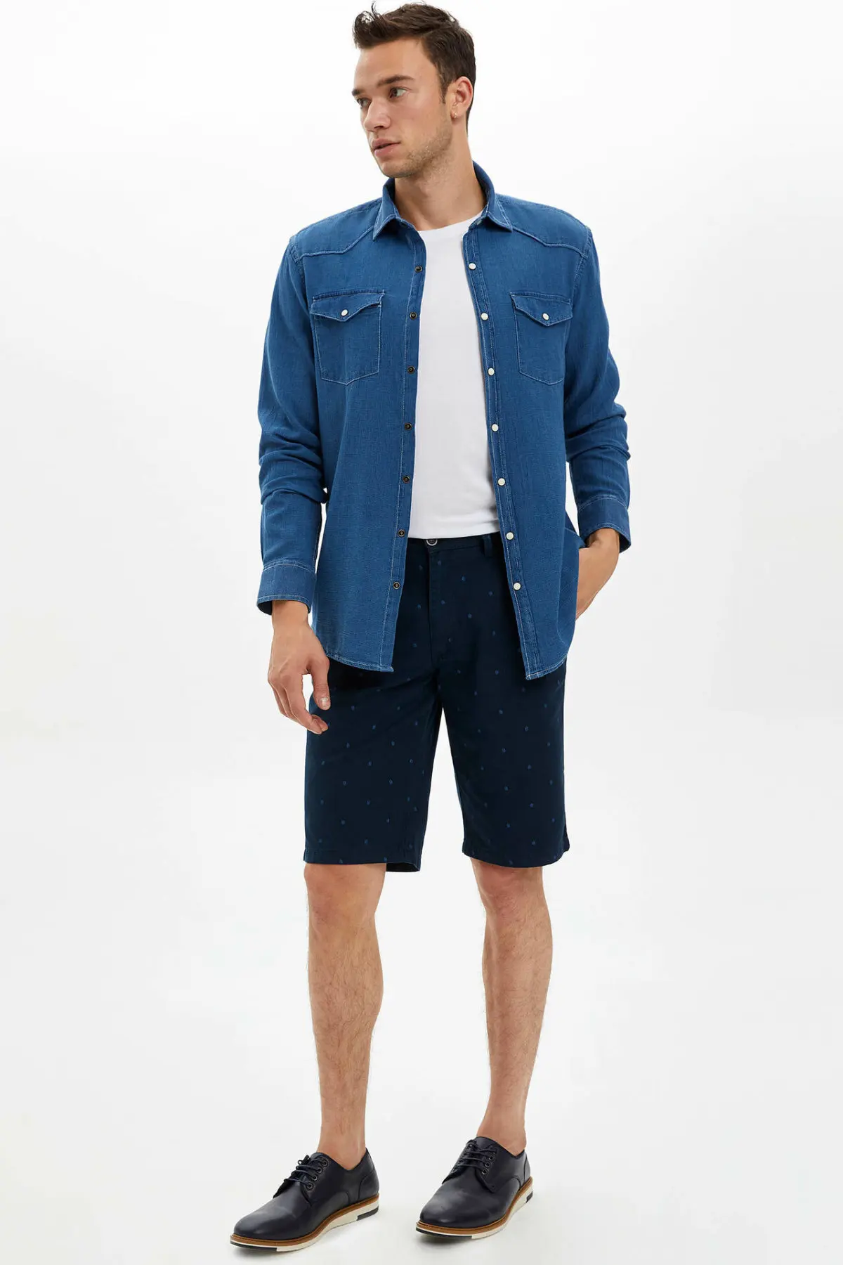 DeFacto модная однотонная повседневная мужская рубашка с воротником лацканами