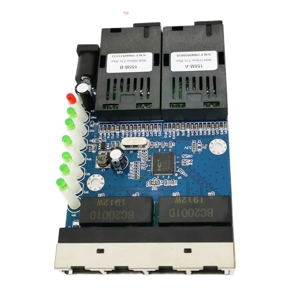 Оптоволоконный медиа-конвертер коммутатор Ethernet 2FO 4LAN 2SC 4RJ45 UTP 3 шт. 10/100 м