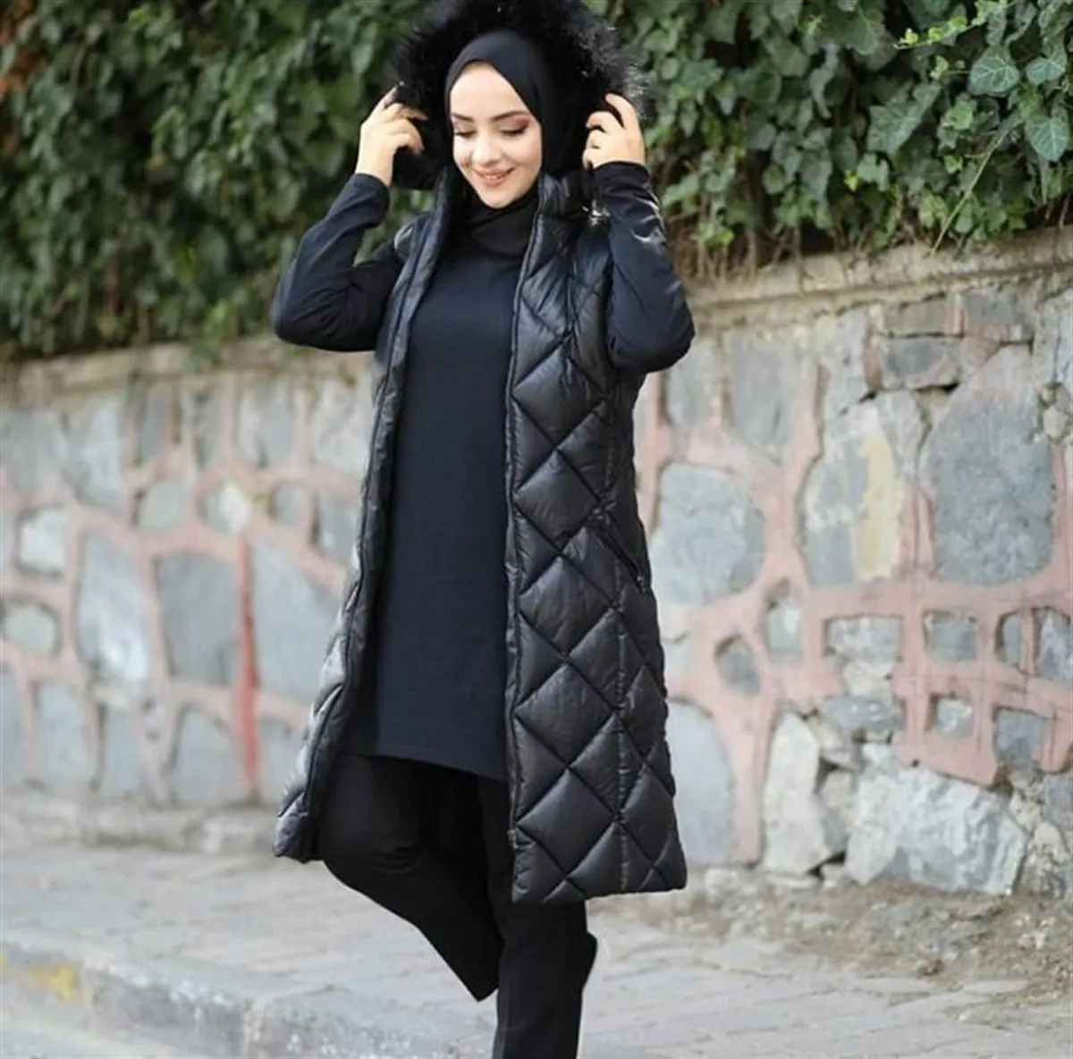 

Butik Melike Puffer Jacket with Diamond 2021 New Arrivals hijab abaya muslim fashion sets islamic clothing prayer garment