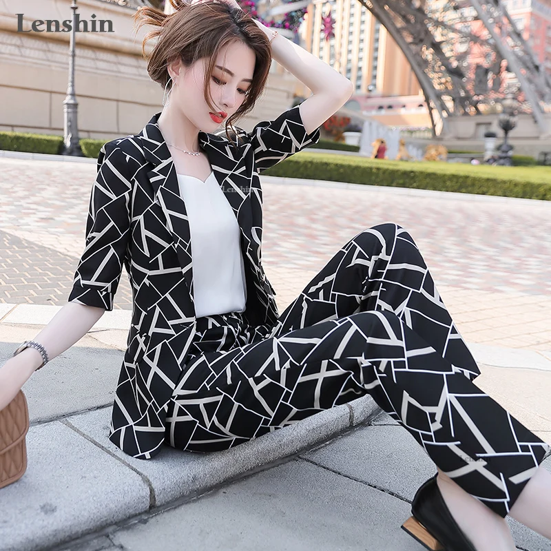 Женский офисный брючный костюм летний комплект из 2 предметов блейзер с