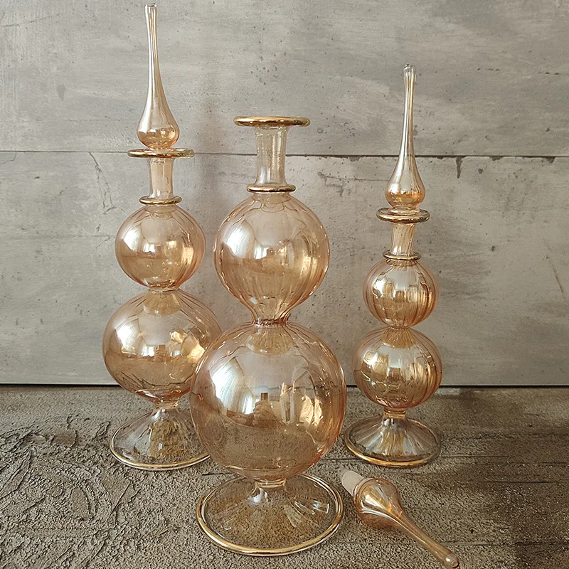 Наборы флаконов для духов из 3 предметов. Выдувное стекло. Ручная работа. Дизайн.