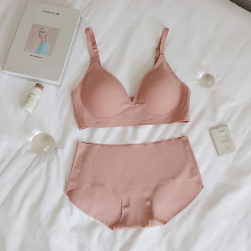 Комплект женского Бесшовного нижнего белья с чашками пуш-ап и глубоким V-образным