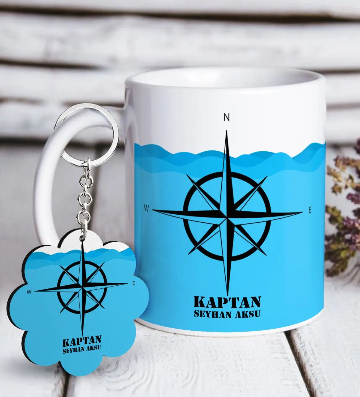 

Персонализированная профессиональная белая кружка Captain и брелок в подарок
