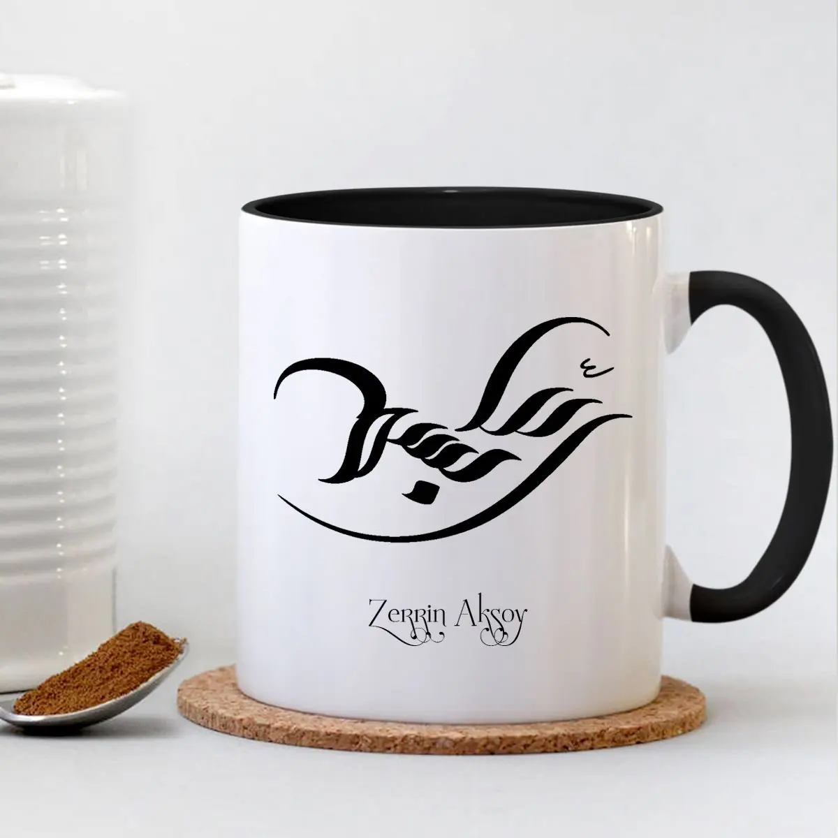 

Персонализированная черная кружка с надписью Basmala-004