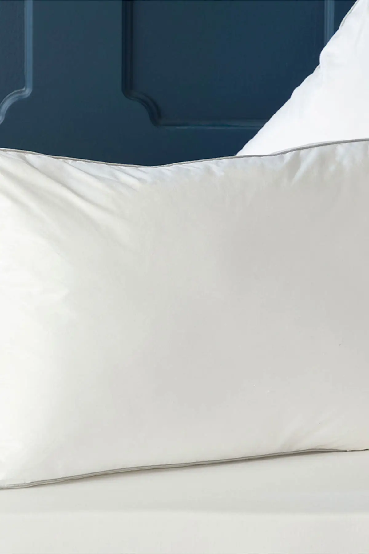 

Luxury Cotton Pillow Comfortable Sleep Neck Pain Sleeping Embroidered with Memory Foam Cushion Orthopedic Throw 50x70 cm