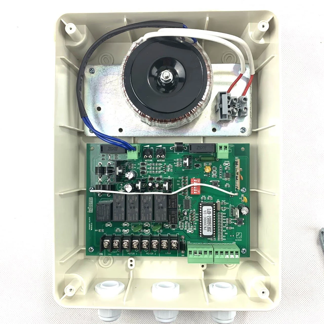 A set of automation for swing gates 350dc home gate. Drive lamp photocells. Door Remote Control Access Security Protection | Безопасность