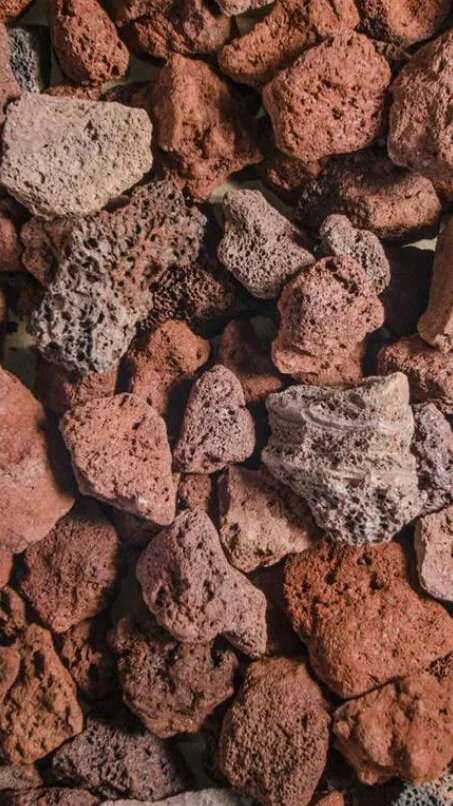 

Crashed lava rock for planted aquarium ground. size 1-2.5 cm 1 kg